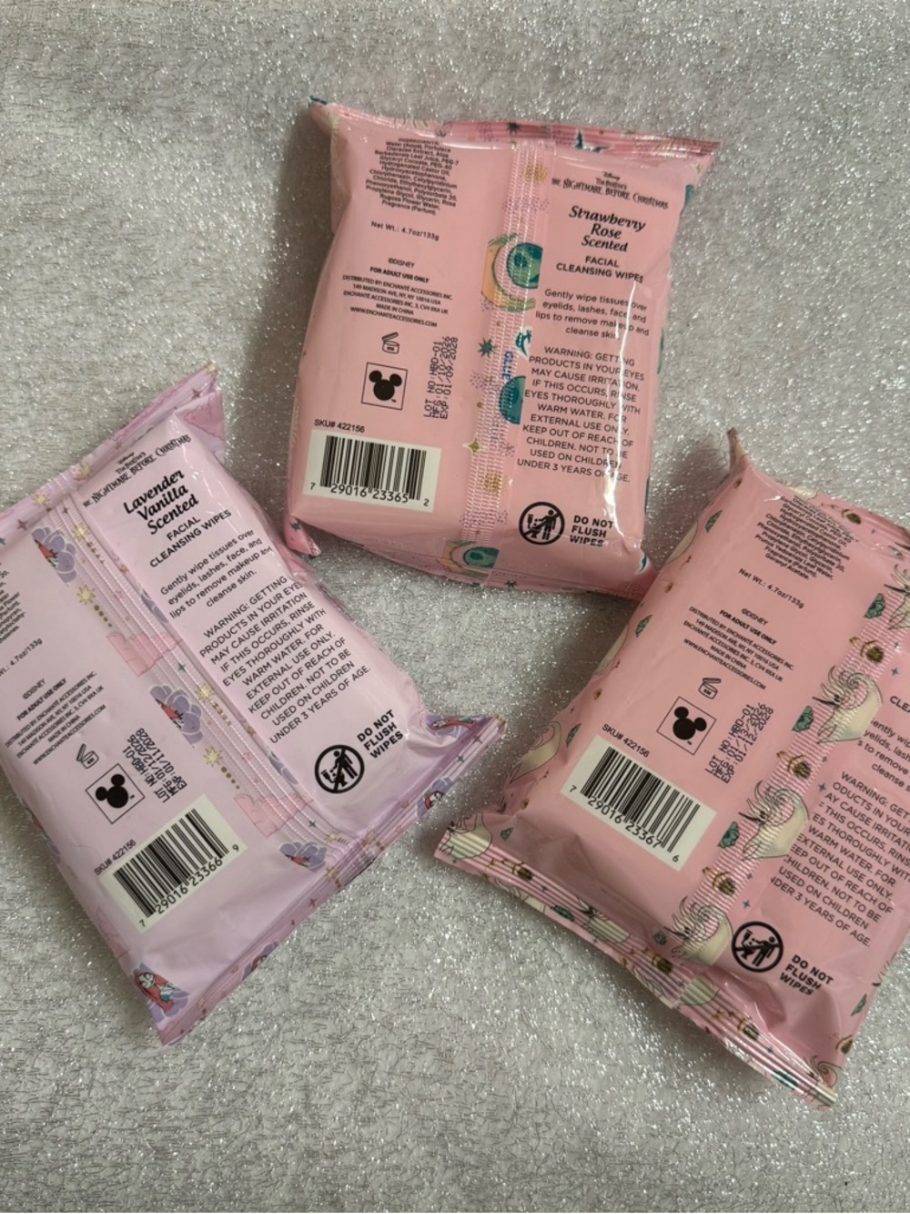 Disney Pink Themed Scented Facial Cleansing Wipes Trio - Picture 5 of 5